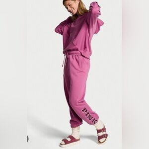Pink Ivy Fleece Relaxed Jogger Pants